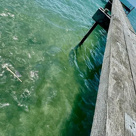 Lakehouse With Private Pier Appartamento Balatonvilágos